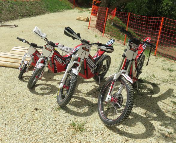OSET Trial Bikes in den Größen 12,5, 16, 20 und 24 Zoll zum Verkauf und werden auch Reparaiert.